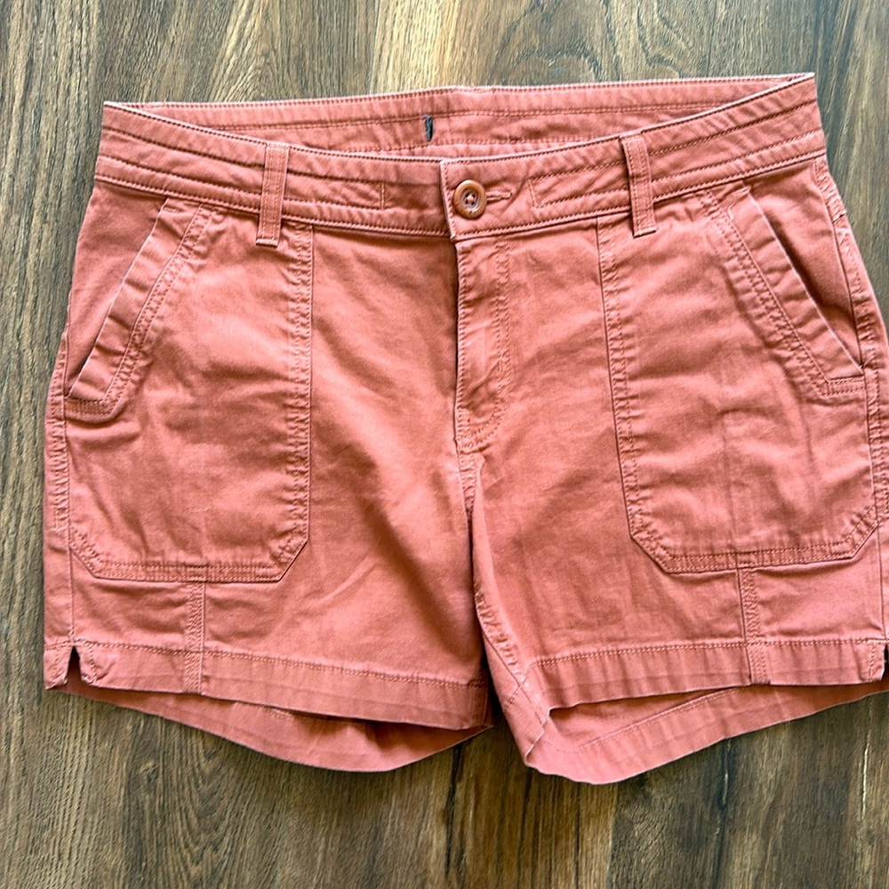 Women Prana Elle Shorts size 10 4” inseam burnt orange